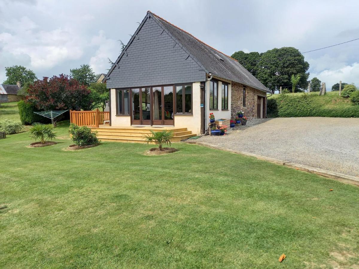 La Gasteboisiere With Swimming Pool And Games Room Le Mesnil-Adelee Exterior foto