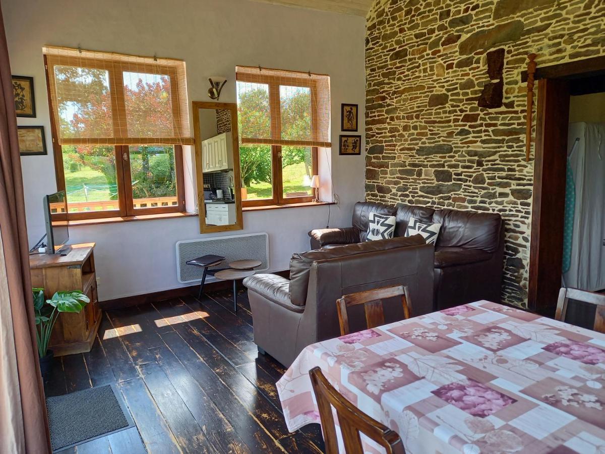 La Gasteboisiere With Swimming Pool And Games Room Le Mesnil-Adelee Exterior foto